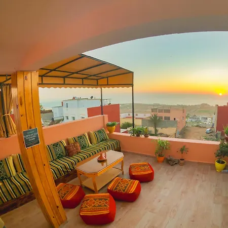 Atlantic Vibes Surf Hostel-2